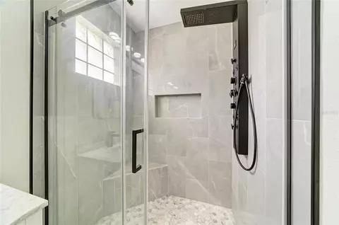 Bath - 3220 37th Ter E, Bradenton, FL 34208 photo 3 of 4