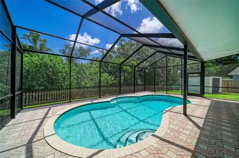 Exterior - 3220 37th Ter E, Bradenton, FL 34208 photo 7 of 11
