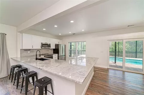 Kitchen - 3220 37th Ter E, Bradenton, FL 34208 photo 1 of 5