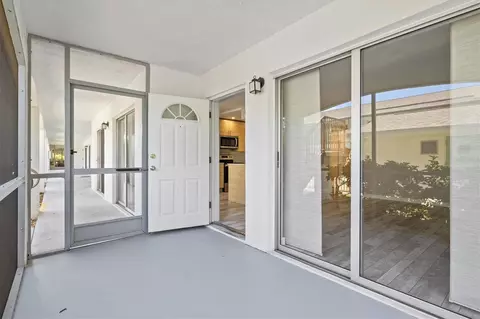 4035 S School Ave #C5, Sarasota, FL 34231