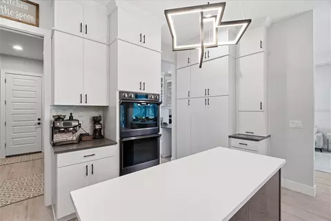 Kitchen - 3865 158th Avenue Cir E, Parrish, FL 34219 photo 7 of 8