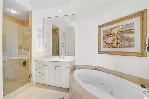 Bath - 409 N Point Rd #803, Osprey, FL 34229 photo 3 of 5