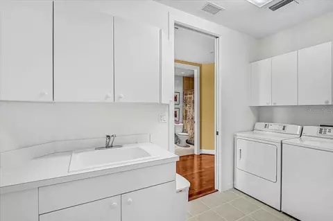 Other - 409 N Point Rd #803, Osprey, FL 34229 photo 4 of 11