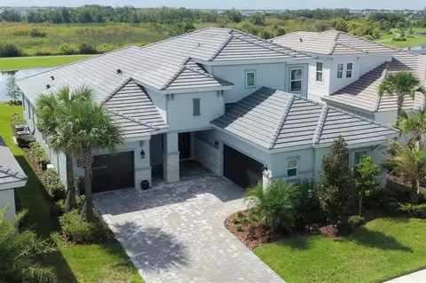 Exterior - 17122 Ranchside Pl, Bradenton, FL 34211 photo 3 of 16