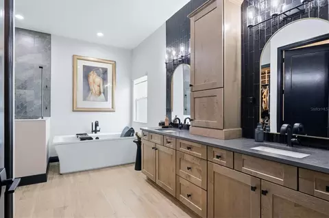 Bath - 17122 Ranchside Pl, Bradenton, FL 34211 photo 1 of 7