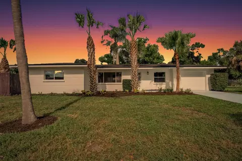 2769 Wisteria Pl, Sarasota, FL 34239