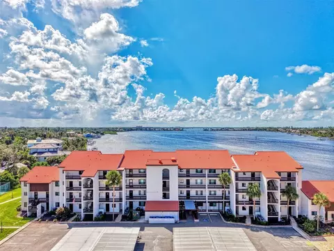 1608 Stickney Point Rd #8-107, Sarasota, FL 34231