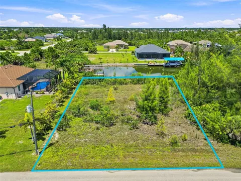10462 Poughkeepsie Cir, Port Charlotte, FL 33981