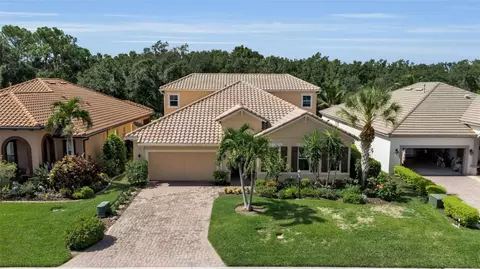 10310 Eastwood Dr, Bradenton, FL 34211