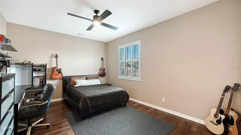 Bedroom - 907 Eagle Isle Ct, Osprey, FL 34229 photo 4 of 7