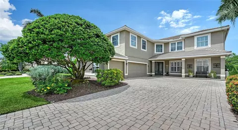 Exterior - 907 Eagle Isle Ct, Osprey, FL 34229 photo 15 of 27