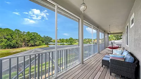 Exterior - 907 Eagle Isle Ct, Osprey, FL 34229 photo 2 of 27