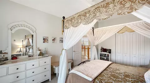 Bedroom - 907 Eagle Isle Ct, Osprey, FL 34229 photo 3 of 7