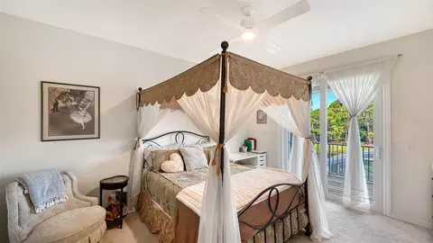 Bedroom - 907 Eagle Isle Ct, Osprey, FL 34229 photo 2 of 7