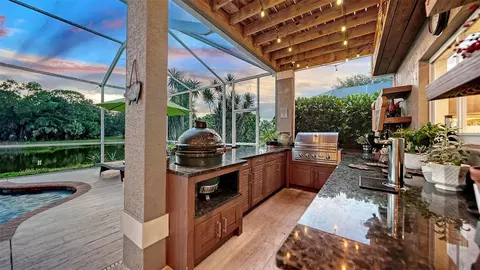Kitchen - 907 Eagle Isle Ct, Osprey, FL 34229 photo 2 of 10