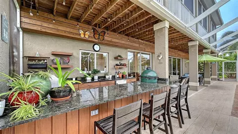 Kitchen - 907 Eagle Isle Ct, Osprey, FL 34229 photo 7 of 10