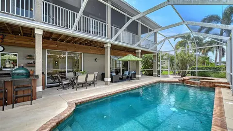 Exterior - 907 Eagle Isle Ct, Osprey, FL 34229 photo 9 of 27