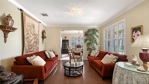 Living - 907 Eagle Isle Ct, Osprey, FL 34229 photo 1 of 4