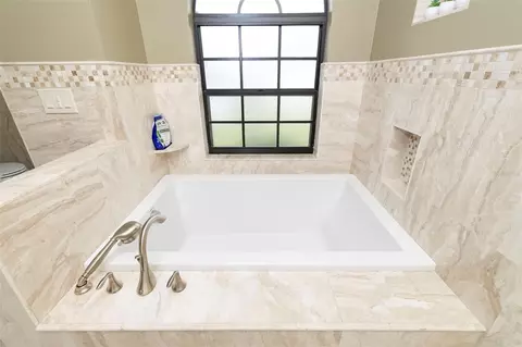 Bath - 3205 Wilderness Blvd E, Parrish, FL 34219 photo 7 of 8