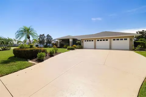 Exterior - 3205 Wilderness Blvd E, Parrish, FL 34219 photo 15 of 25