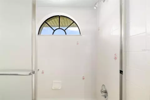 Bath - 3205 Wilderness Blvd E, Parrish, FL 34219 photo 1 of 8