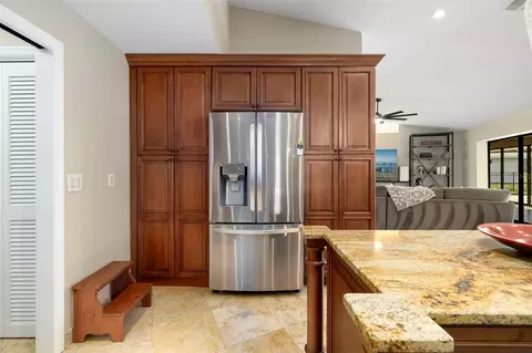 Kitchen - 3205 Wilderness Blvd E, Parrish, FL 34219 photo 6 of 7