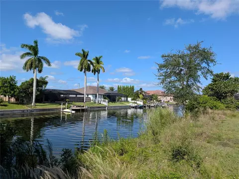 216 SW 12th St, Cape Coral, FL 33991