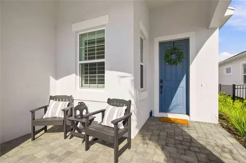 Exterior - 10037 Hammock Brook Dr, Parrish, FL 34219 photo 2 of 6
