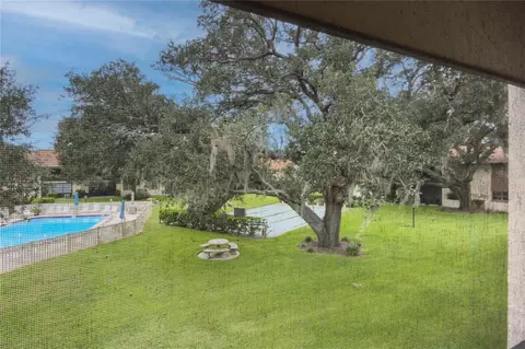 2448 Clubhouse Dr #202, Sarasota, FL 34232