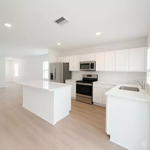 Kitchen - 13005 Sassafras Trl, Parrish, FL 34219 photo 1 of 2
