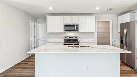 Kitchen - 8832 Clear View St, Parrish, FL 34219 photo 1 of 2