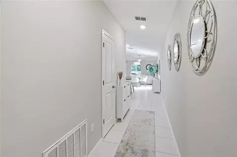 Entry Way - 10331 Blue Plume Ct, Riverview, FL 33578 photo 2 of 6