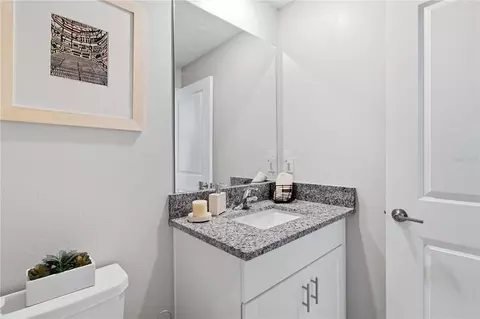 Bath - 10331 Blue Plume Ct, Riverview, FL 33578 photo 5 of 5
