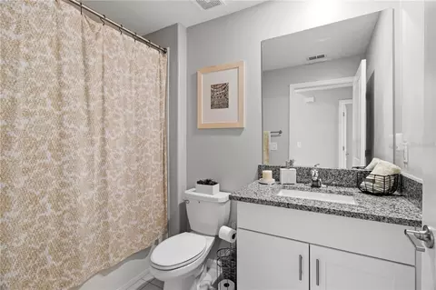 Bath - 10331 Blue Plume Ct, Riverview, FL 33578 photo 4 of 5