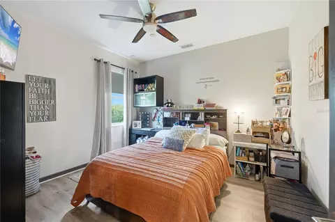 Bedroom - 1568 Hickory View Cir, Parrish, FL 34219 photo 3 of 5