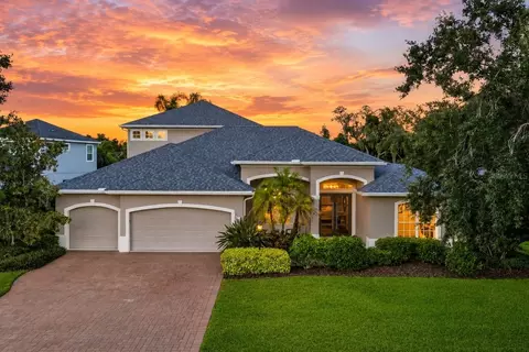 Exterior - 1568 Hickory View Cir, Parrish, FL 34219 photo 4 of 25