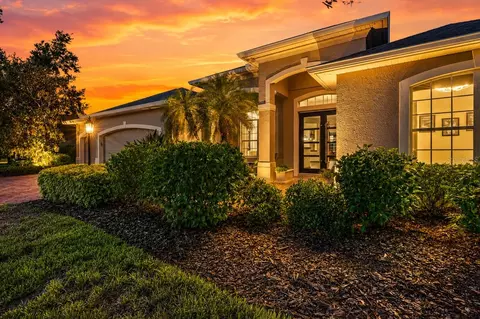 Exterior - 1568 Hickory View Cir, Parrish, FL 34219 photo 16 of 25