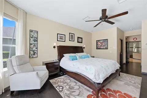 Bedroom - 1568 Hickory View Cir, Parrish, FL 34219 photo 2 of 5