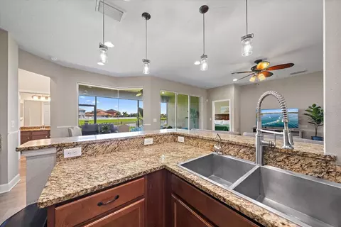 Kitchen - 11220 77th St E, Parrish, FL 34219 photo 5 of 6