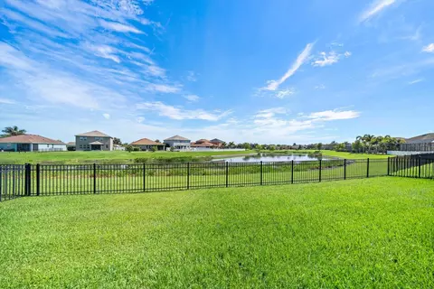 Exterior - 11220 77th St E, Parrish, FL 34219 photo 4 of 12