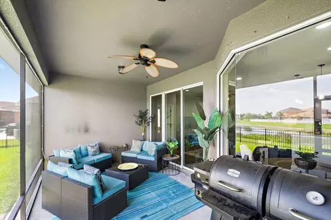 Exterior - 11220 77th St E, Parrish, FL 34219 photo 8 of 12