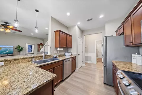 Kitchen - 11220 77th St E, Parrish, FL 34219 photo 3 of 6