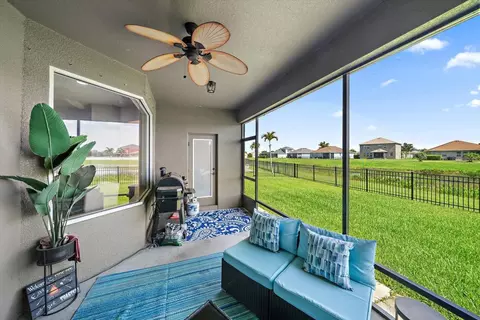 Exterior - 11220 77th St E, Parrish, FL 34219 photo 7 of 12