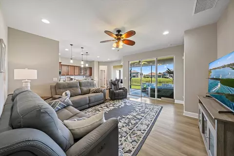 Living - 11220 77th St E, Parrish, FL 34219 photo 2 of 3
