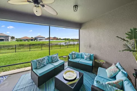 Exterior - 11220 77th St E, Parrish, FL 34219 photo 6 of 12