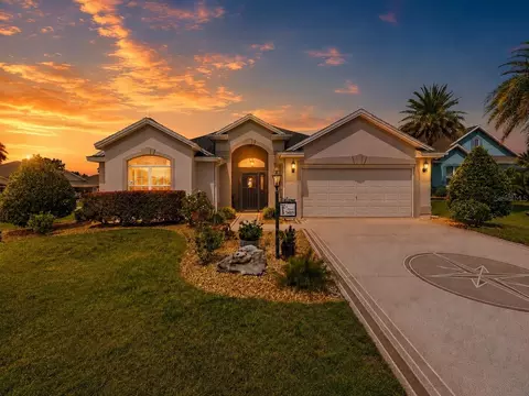 1451 Luckett Ct, The Villages, FL 32163