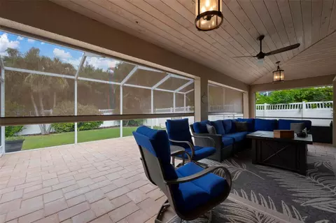 Exterior - 586 Oak Bay Dr, Osprey, FL 34229 photo 4 of 8