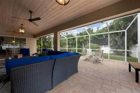 Exterior - 586 Oak Bay Dr, Osprey, FL 34229 photo 5 of 8