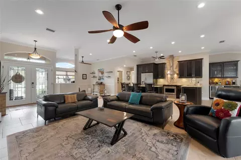 Living - 586 Oak Bay Dr, Osprey, FL 34229 photo 1 of 4