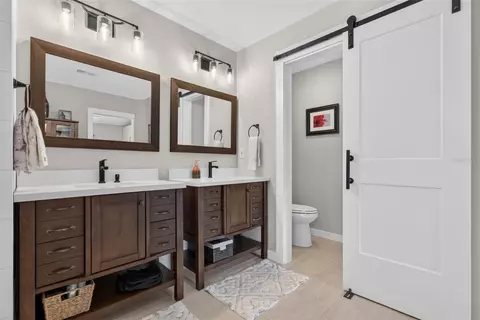 Bath - 5924 Java Plum Ln, Bradenton, FL 34203 photo 3 of 4